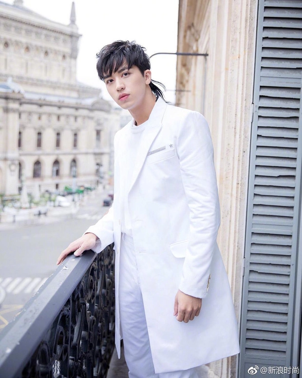 Phạm băng băng chuẩn men vẫn đẹp không ai sánh bằng tại paris fashion week