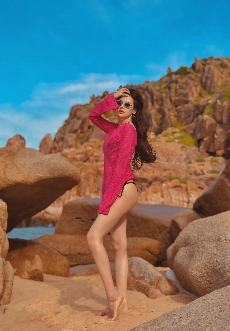Phanh lee sau 4 năm làm dâu hào môn từng không dám mặc bikini nay tự tin hở khoe dáng gái 2 con