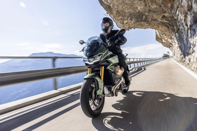 Piaggio việt nam giới thiệu 3 mẫu xe mới của thương hiệu aprilia và moto guzzi