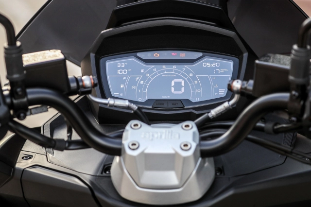 Piaggio việt nam giới thiệu 3 mẫu xe mới của thương hiệu aprilia và moto guzzi