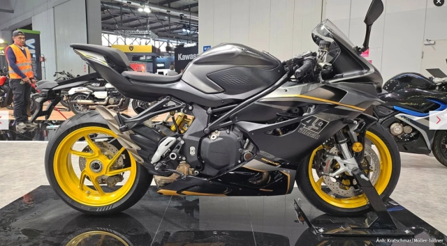 Qjmotor srk 900 rr và srk 1000 rc trình làng - sử dụng công nghệ của mv agusta