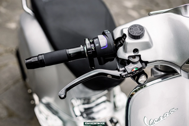 quái thú vespa sprint sở hữu cục máy 183cc vô cùng uy lực đến từ hà nội