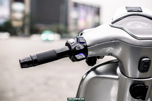 quái thú vespa sprint sở hữu cục máy 183cc vô cùng uy lực đến từ hà nội