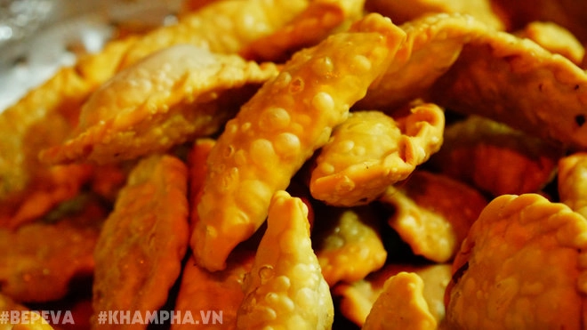 Quán bánh gối lý quốc sư nhỏ mà có võ không thể bỏ lỡ trong chiều đông hà nội