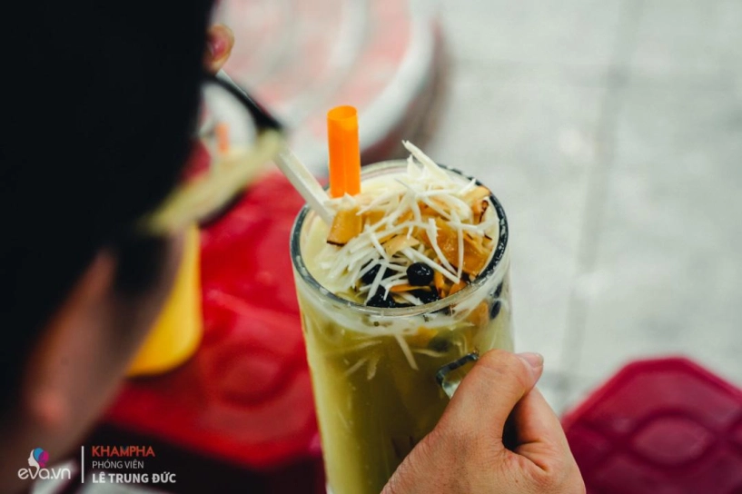 Quán nước mía trân châu đắt đỏ nhất hà nội vẫn nườm nượp khách 2 ngày hết một xe mía