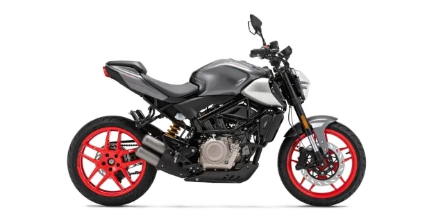 Ra mắt keeway v302n động cơ v-twin 2 xy-lanh dung tích 298 cc với gắp đơn pro-arm