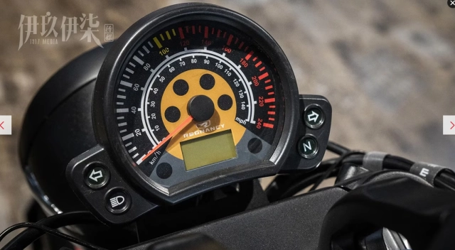 Regnancy rx7 - mẫu bobber mới với lốp sau có kích thước lên đến 240