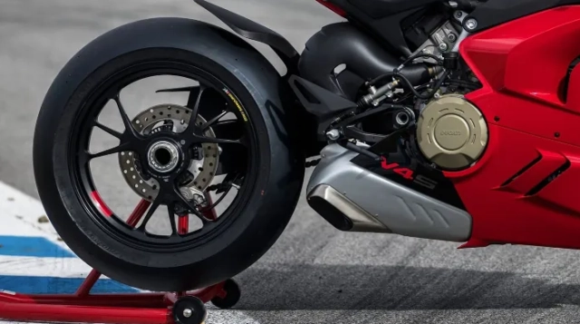 Rò rỉ thông số kỹ thuật ducati panigale v4 2025 hoàn toàn mới