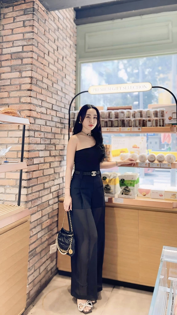 Sắc vóc đời thực của bạn gái diễn viên ngọc quỳnh