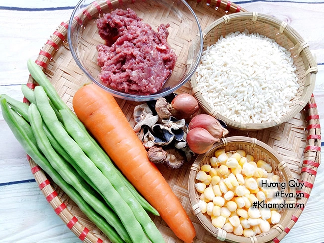 Sáng làm xôi chiên nhân thịt bằm mang đi nhanh gọn con kịp vào học chồng kịp giờ làm