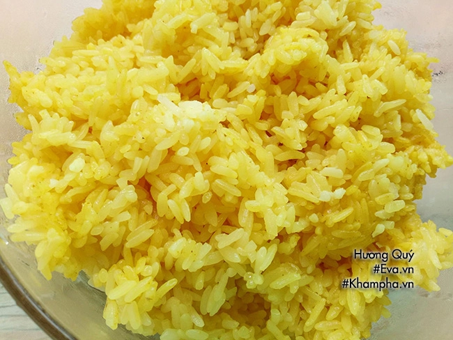 Sáng làm xôi chiên nhân thịt bằm mang đi nhanh gọn con kịp vào học chồng kịp giờ làm