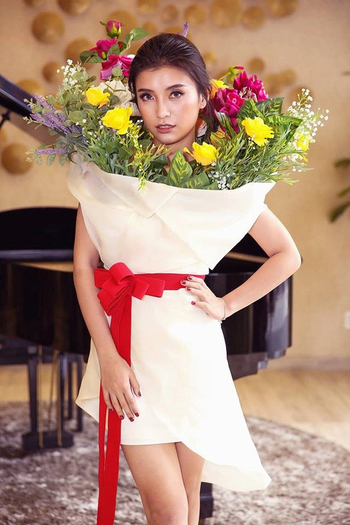 Sao mặc xấu tuần đại mỹ nhân thập niên 90 bị chê vì nổi tại đám cưới thu thảo