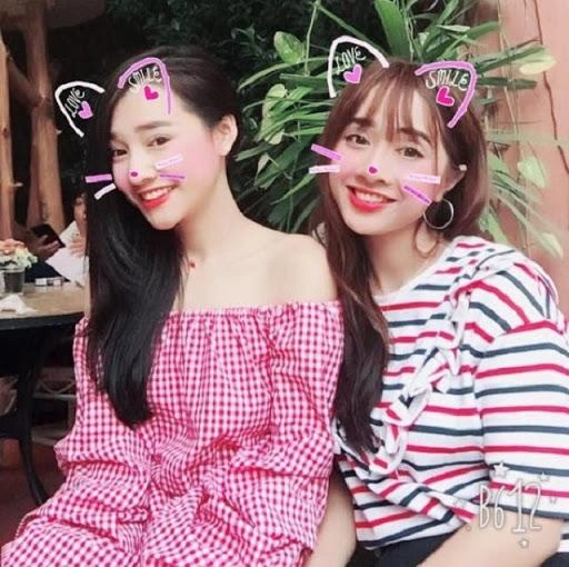 Sau sinh nhã phương phong độ thất thường còn em gái cứ càng ngày càng xinh