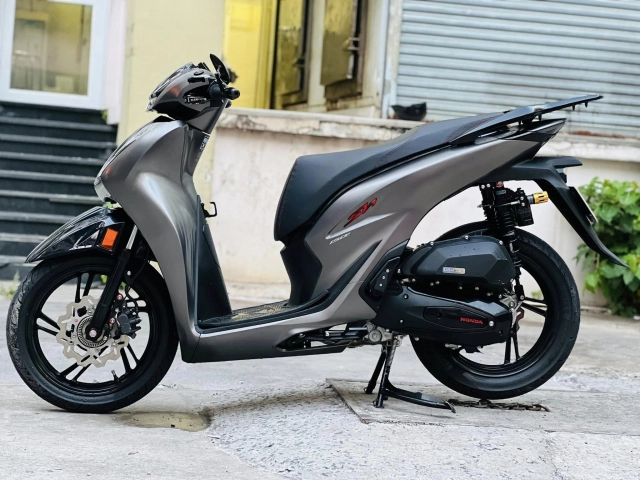 Sh độ khẩu pháo kịch độc của chiếc xe adventure đình đám nhà ducati