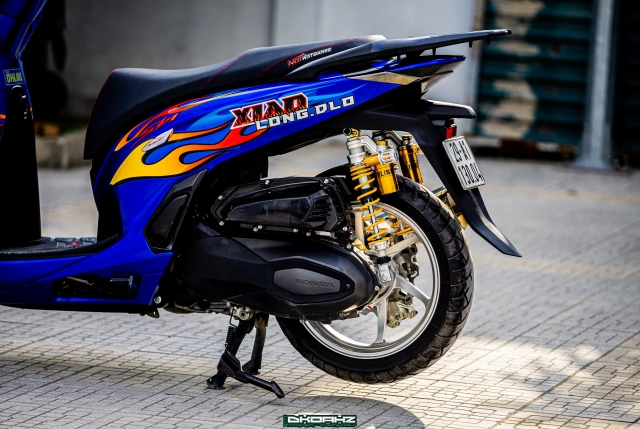 Sh350i độ mang trên mình màu da sắc vóc đình đám nhất trong trường phái quốc dân