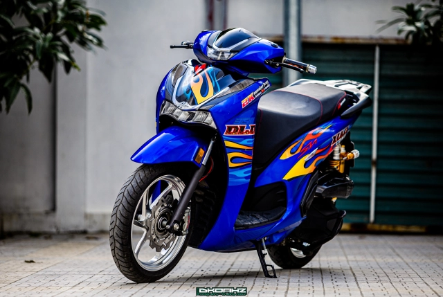 Sh350i độ mang trên mình màu da sắc vóc đình đám nhất trong trường phái quốc dân