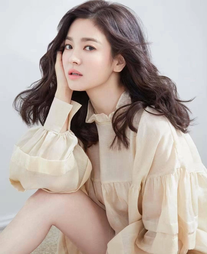 Song hye kyo không còn bị chê già trẻ ra đến 18 tuổi nhờ thay đổi nhỏ xíu này