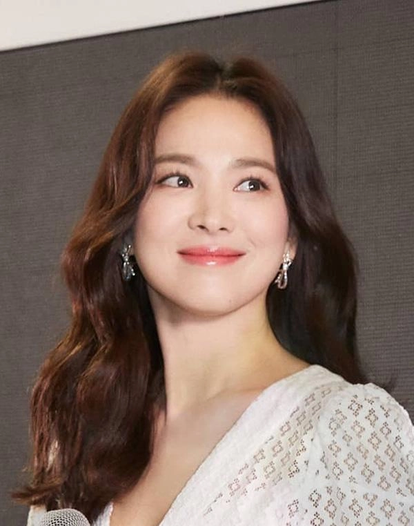 Song hye kyo lột xác hoá mỹ nhân nổi loạn vì điều đặc biệt chưa từng làm trước giờ