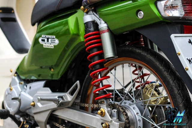 Super cub độ dàn chân hai đĩa hội tụ đủ hiệu năng và thẩm mỹ