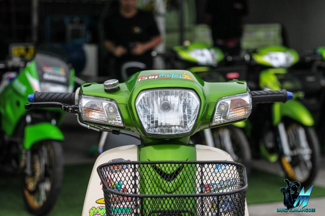 Super cub độ dàn chân hai đĩa hội tụ đủ hiệu năng và thẩm mỹ