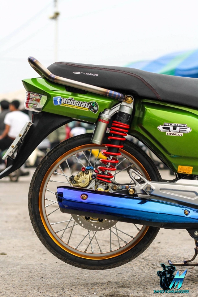 Super cub độ dàn chân hai đĩa hội tụ đủ hiệu năng và thẩm mỹ