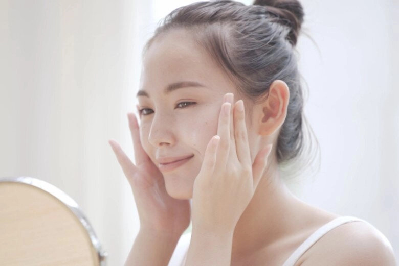 Tại sao bác sĩ da liễu luôn trẻ hơn người thường họ có bí quyết để đẹp tự nhiên không cần thẩm mỹ