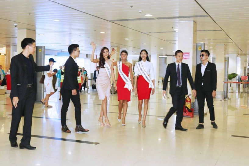 Tân hoa hậu hoàn vũ việt nam 2017 hhen niê rạng rỡ ngày trở về