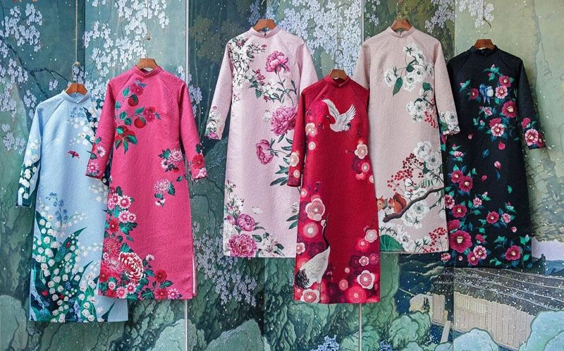 Tết năm ngoái áo dài cách tân bị chê mắm tôm trộn socola nhưng năm nay vẫn cực hot