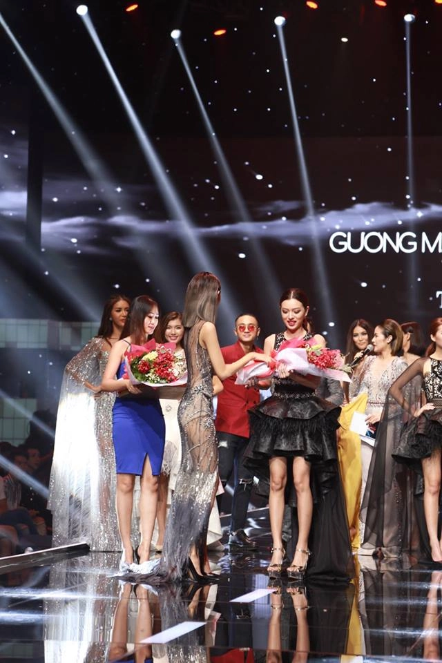 Thắng áp đảo tú hảo trở thành quán quân the face việt nam 2017