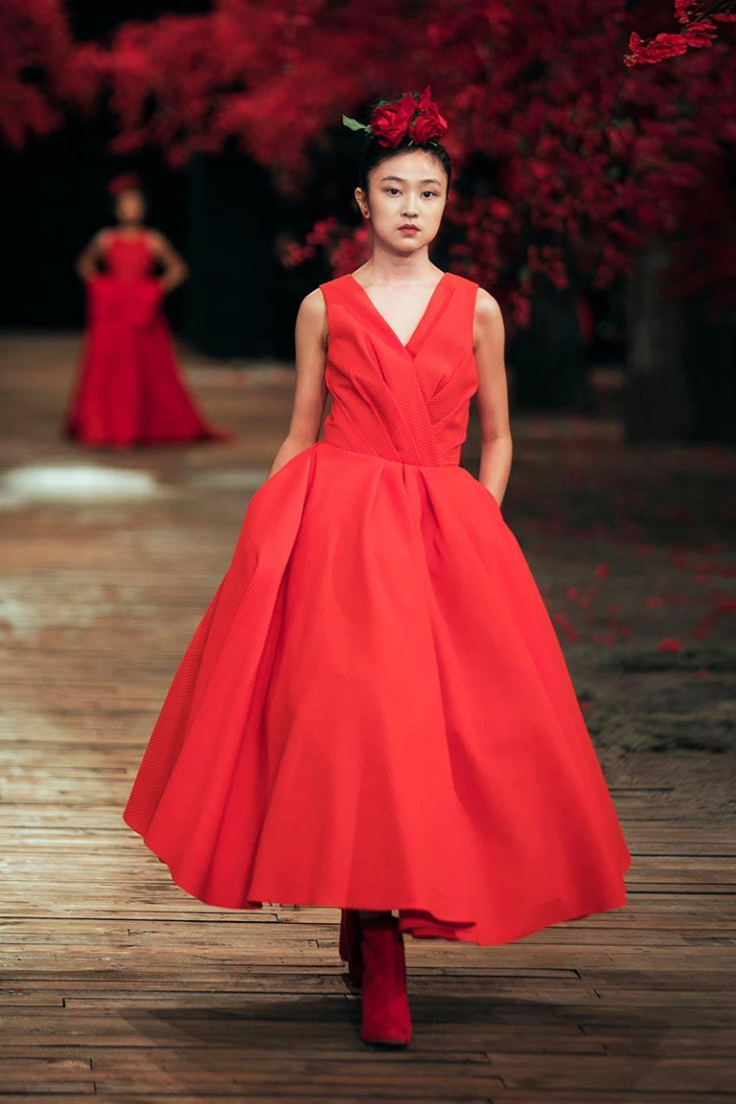 The muse 2 hồi ức huy hoàng được nhuộm đỏ của đỗ mạnh cường