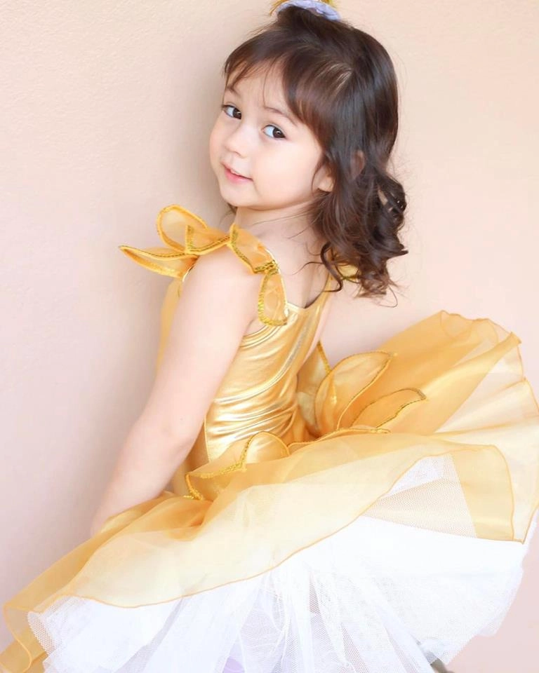 Thiên thần thái lan ngày nào giờ đã lớn và sành điệu cỡ này rồi