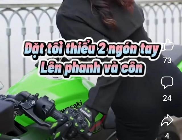 Thói quen đặt sẵn 2 ngón trên tay côn và rà côn khi đang thắng nguy hiểm thế nào