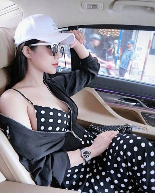 Thời trang bầu bí chất chơi hơn cả thời con gái của diệp lâm anh
