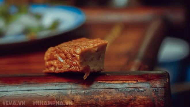 Thưởng thức bánh cuốn có tuổi đời gần 100 năm ở giữa lòng hà nội