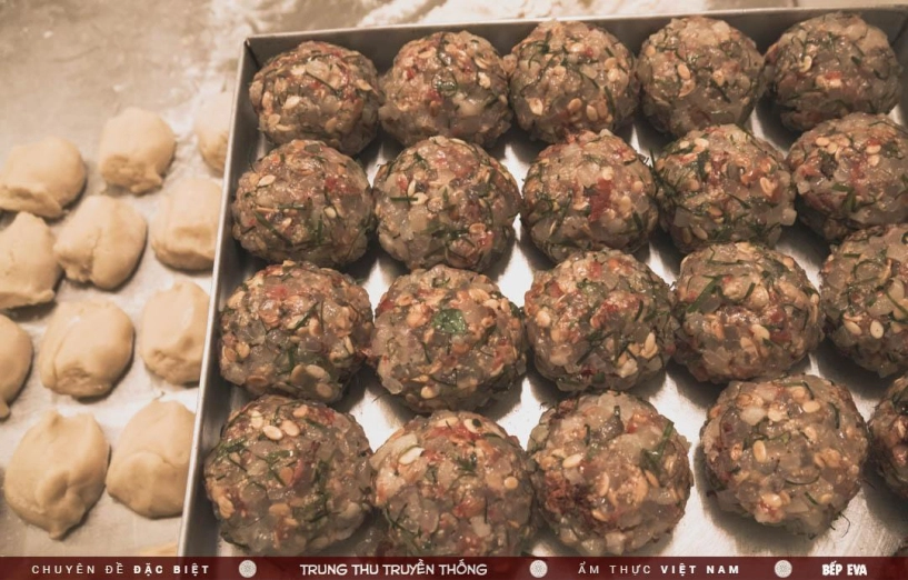 Tiệm bánh trung thu của con dâu hiếu thảo hơn 30 năm giữ hương vị truyền thống từ mẹ chồng
