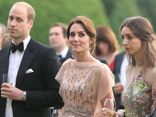 tiểu tam tin đồn sở hữu nhan sắc thế nào mà có thể hớp hồn william khiến kate tức giận