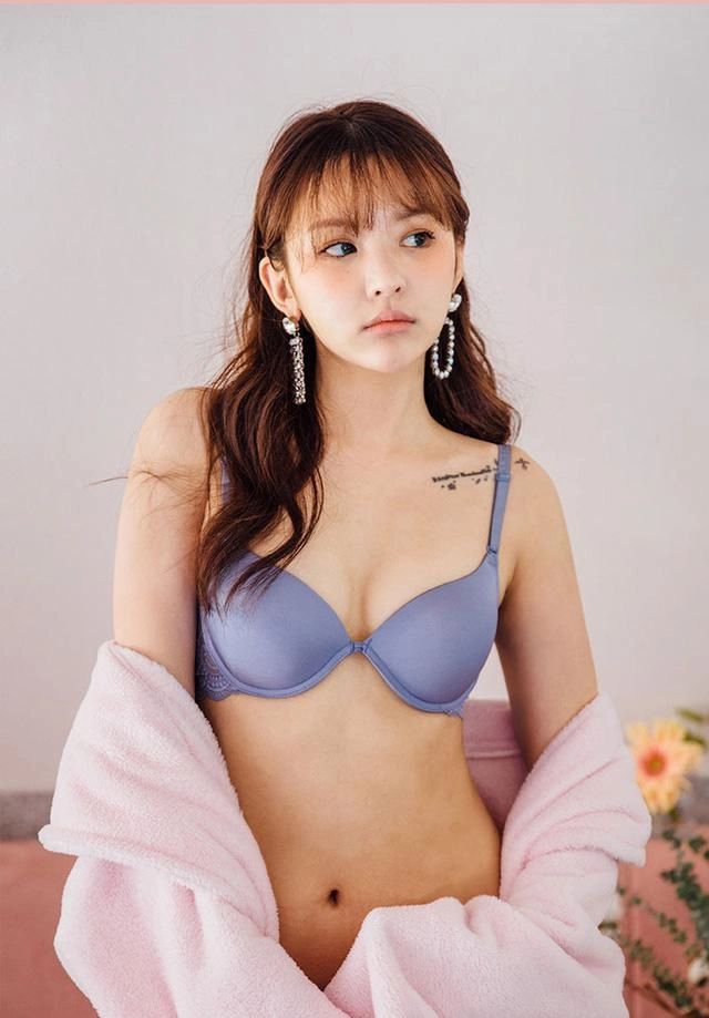 Tiểu xảo chọn nội y giúp tường thành cũng trở nên quyến rũ đến không ngờ