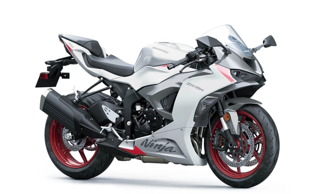 Tôi bị cuốn khi thấy sắc màu mới trên ông hoàng supersport kawasaki zx-6r 2025