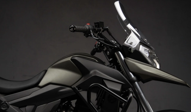 Tôi khá tiếc cho stravaig 125 là mẫu xe adventure quá ngon nhưng lại có giá quá đắt