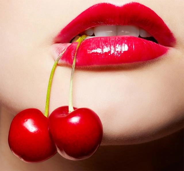 Top 10 son môi cao cấp với màu son đẹp được yêu thích nhất năm 2019