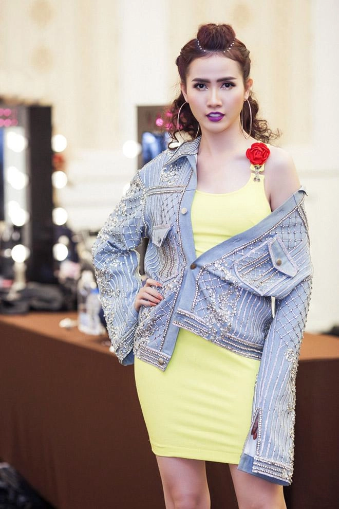 Top những bộ váy xấu không thể cứu của sao việt năm 2017