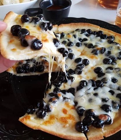Trà sữa xưa rồi pizza trân châu 100 nghìncái là món ăn mới nhất gây sốc tín đồ trân châu