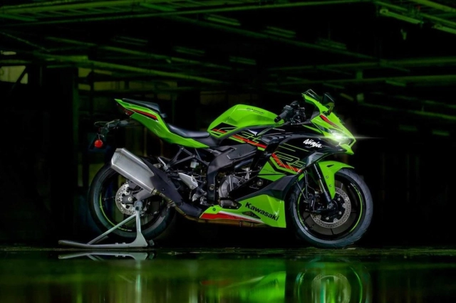 Triệu hồi kawasaki ninja zx-4r zx-4rr 2023-2024 có thể bị hỏng bugi