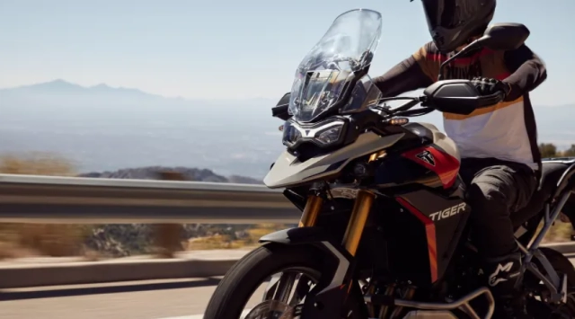 Triumph tiger 900 2024 thế hệ mới vừa ra mắt có gì khác biệt