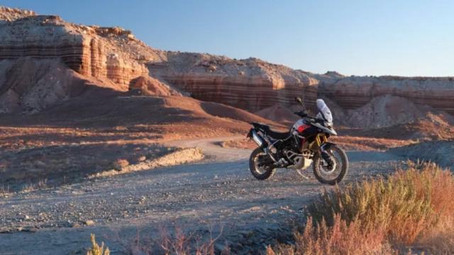 Triumph tiger 900 2024 thế hệ mới vừa ra mắt có gì khác biệt