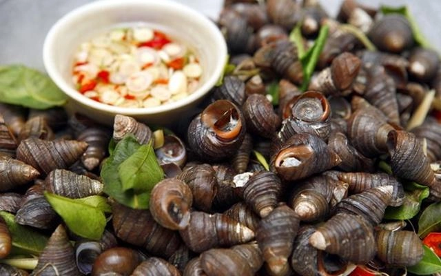 Trời chợt lạnh mách chị em mẹo luộc ốc giòn giòn pha nước chấm ngon ai ăn cũng sướng