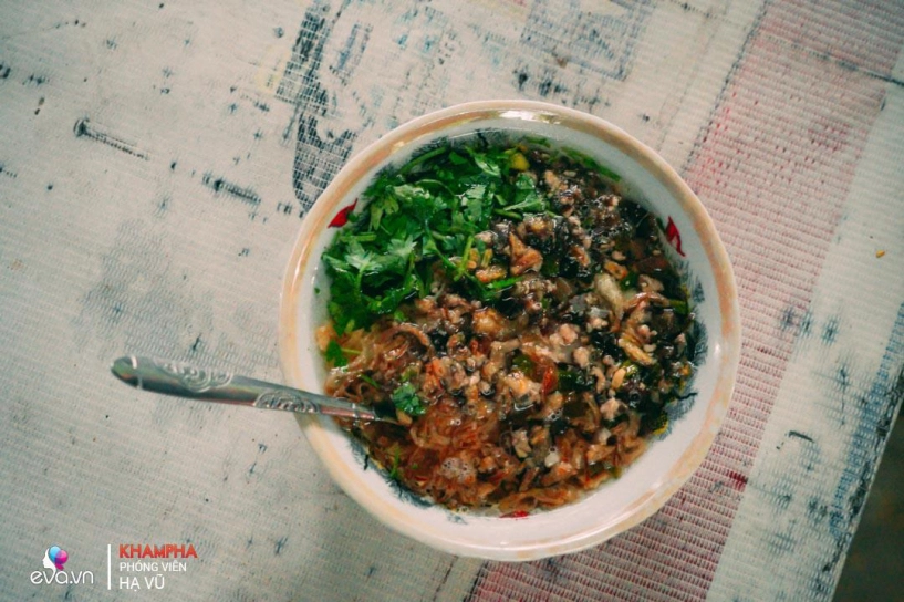 Trời lạnh đi ăn ngay bánh đúc nóng 15 nghìn ở trung tự ngon từ bột đến tận cháy