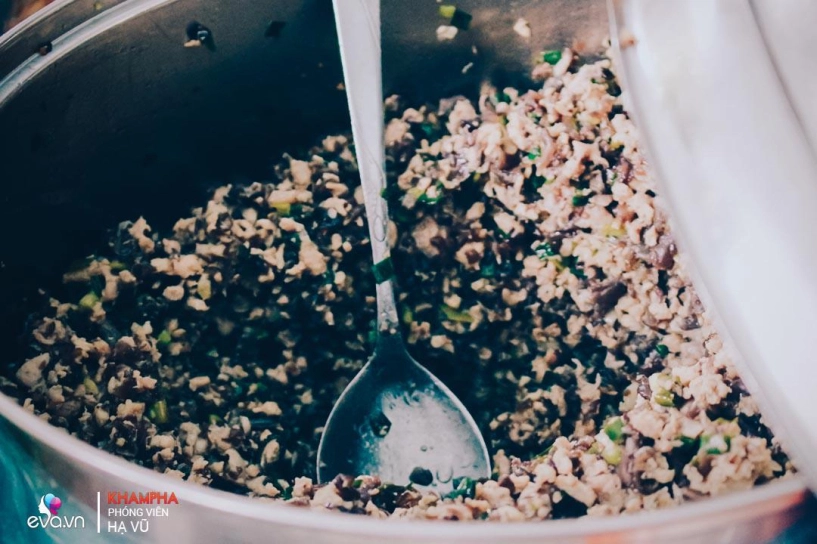 Trời lạnh đi ăn ngay bánh đúc nóng 15 nghìn ở trung tự ngon từ bột đến tận cháy