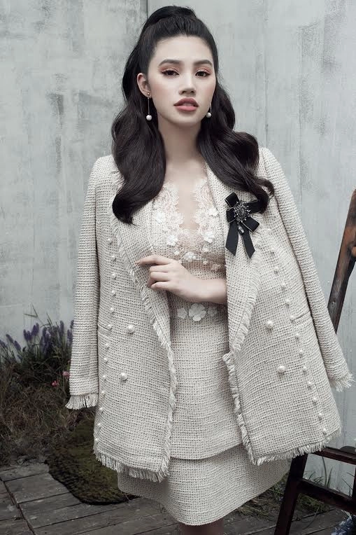 Trời se lạnh mặc gì để vừa sang lại giữ ấm cho cơ thể tốt như hoa hậu jolie nguyễn