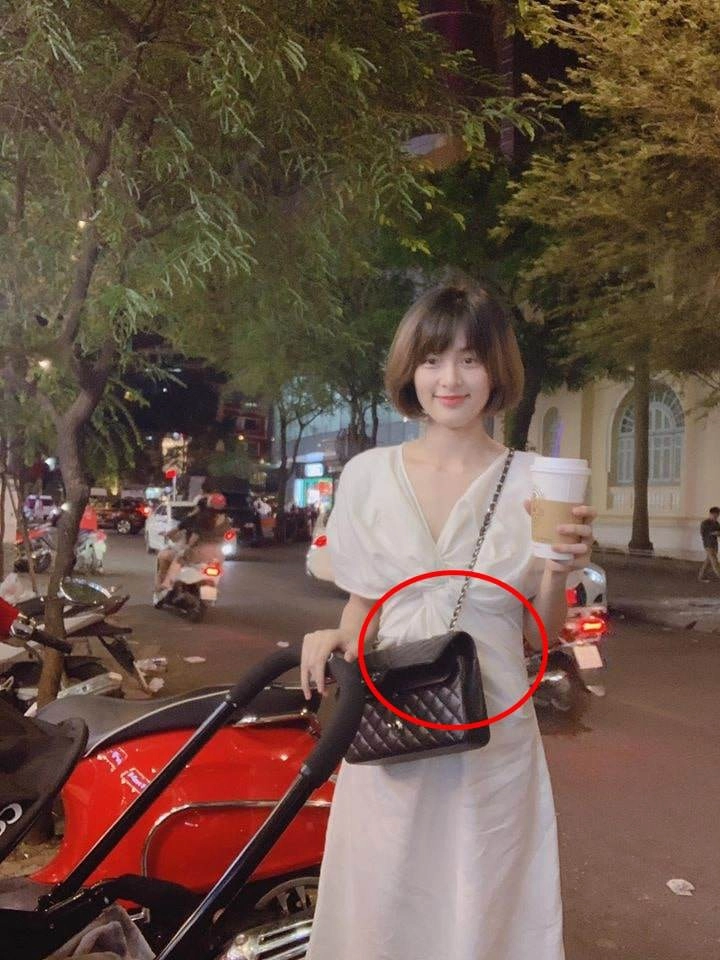 Trong khi đàm thu trang hóa cô dâu đẹp ngút ngàn tình cũ cường đô la ngày càng lạ lẫm